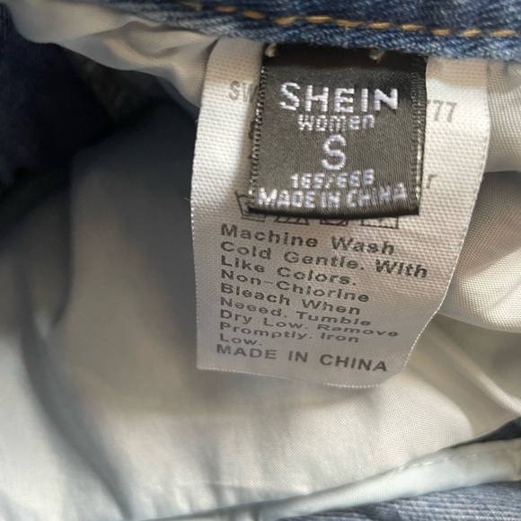 SHEIN high waisted wide leg jeans. Size Small - Picture 5 of 8